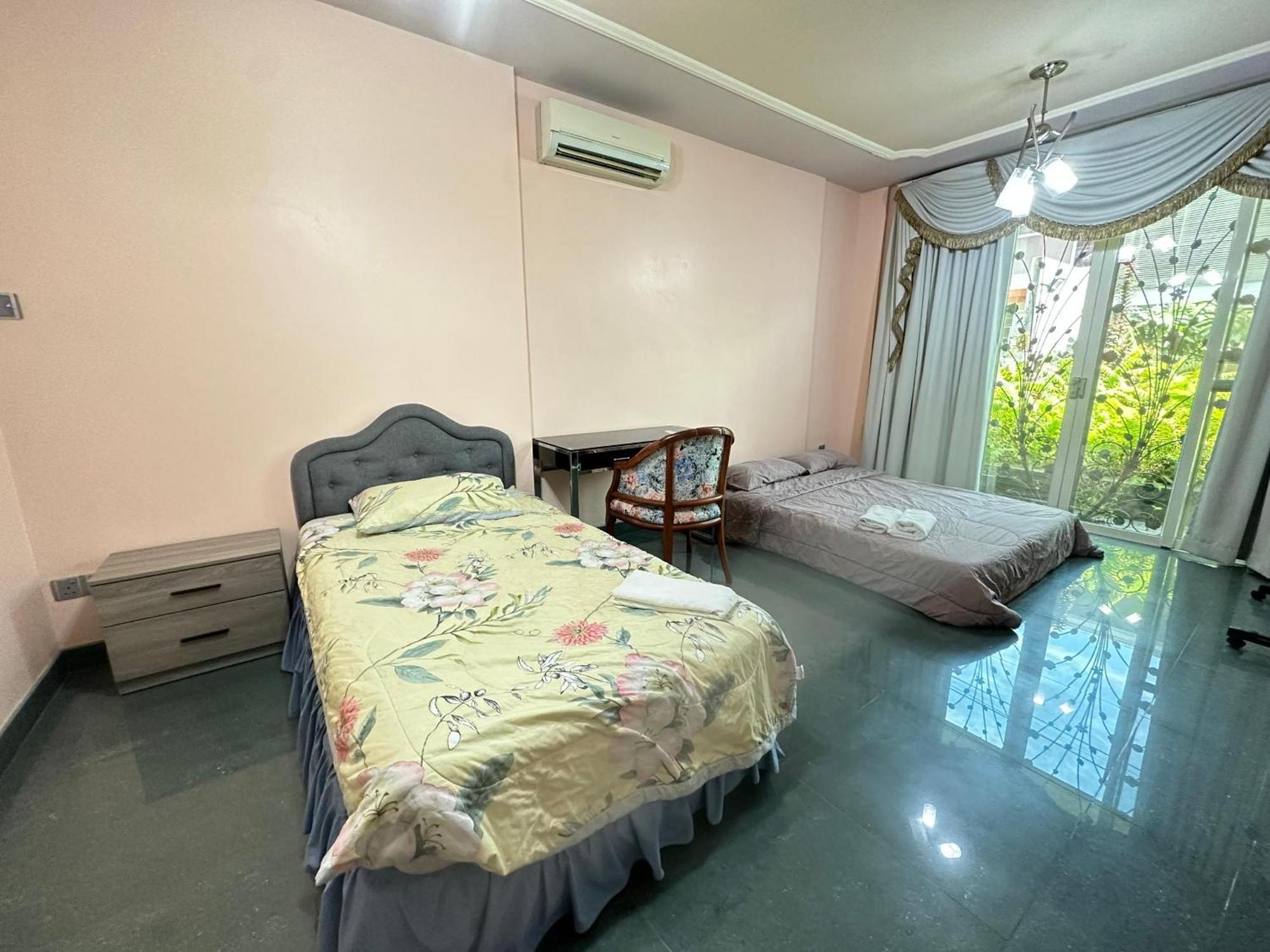 Seladah Stay Kuching Dış mekan fotoğraf
